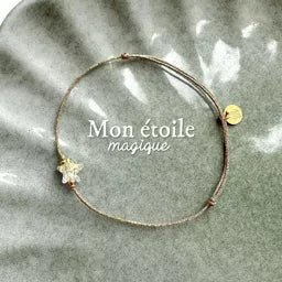 Bracelets dorés pour femmes